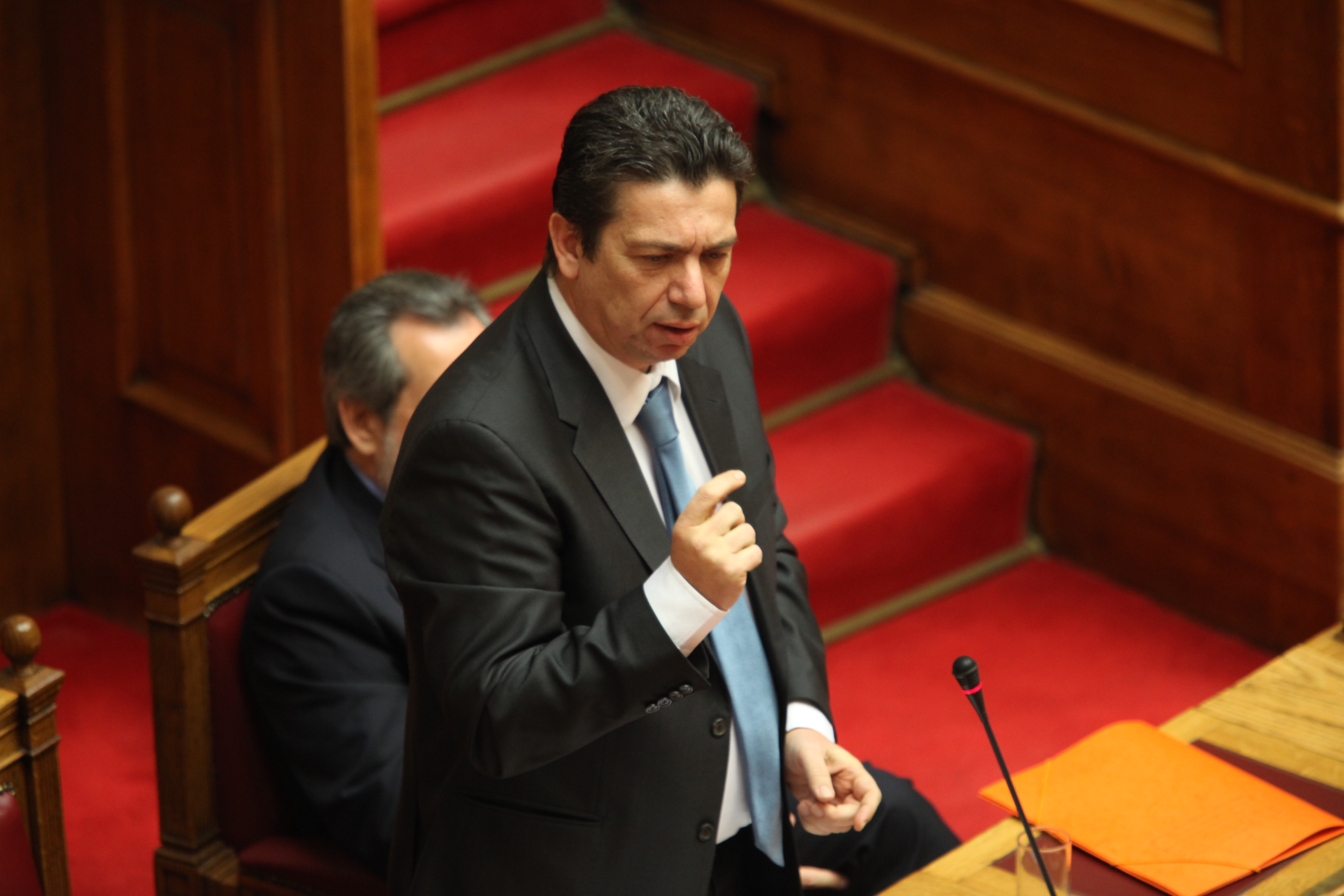 Παραιτήθηκε ο Χάρης Παμπούκης για το θέμα της επανασύστασης του ΥΕΝ