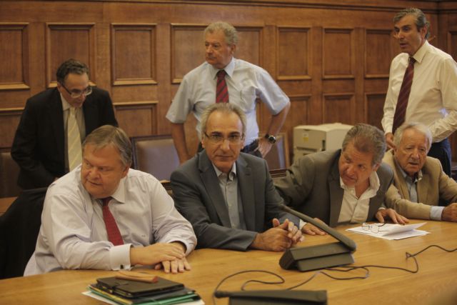 Διαψεύδει επαναδιαπραγμάτευση του Μνημονίου ο Ευάγγελος Βενιζέλος