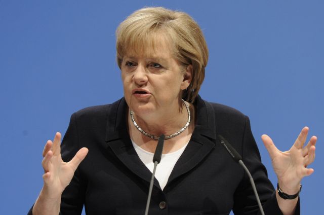 «Τα ευρωομόλογα θα ήταν ο κακός δρόμος» λέει η Μέρκελ