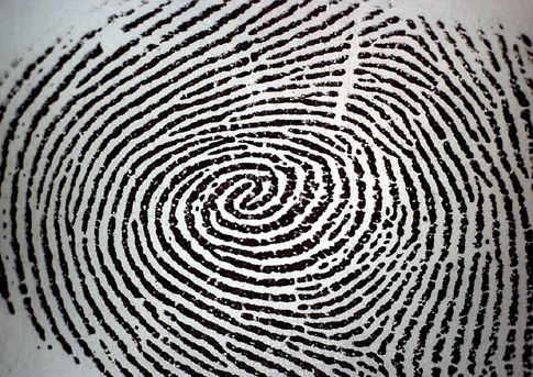 Το μυστήριο της γυναίκας που δεν είχε δακτυλικά αποτυπώματα