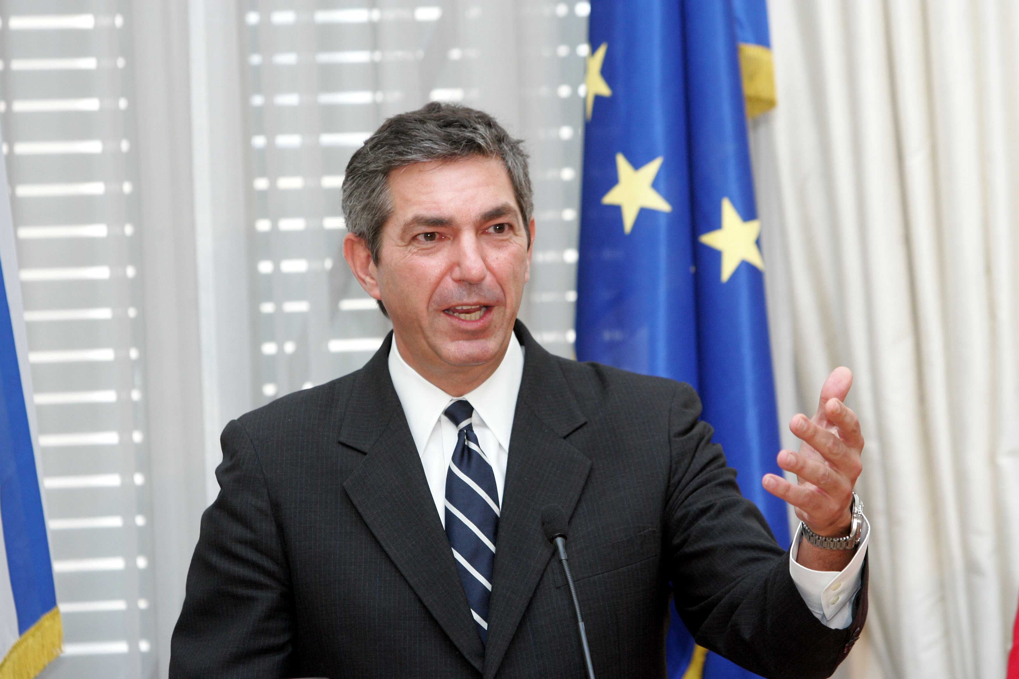 «Ξαναζεσταμένο φαγητό» χαρακτηρίζει ο Έλληνας ΥΠΕΞ το θέμα της (μη) επέκτασης των χωρικών υδάτων