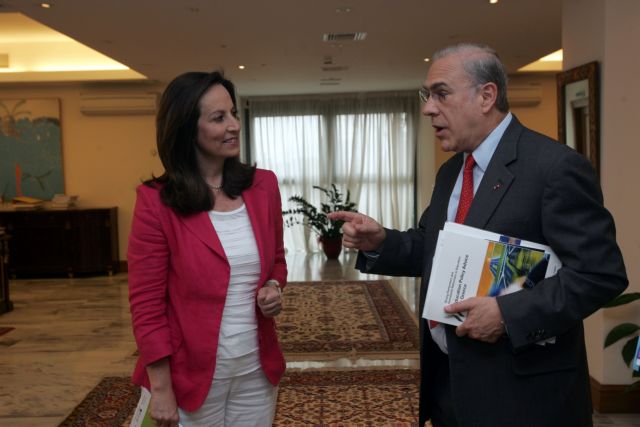 Σωρεία αρνητικών ρεκόρ καταγράφει το ελληνικό εκπαιδευτικό σύστημα