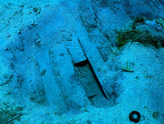 Αρχαία νομίσματα έκρυβε το κουφάρι του βυθισμένου πλοίου «Μέντωρ» στα Κύθηρα