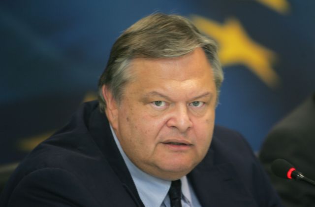 Στήριξη της Ελλάδας στο θέμα των εγγυήσεων από τον Τσαρλς Νταλάρα