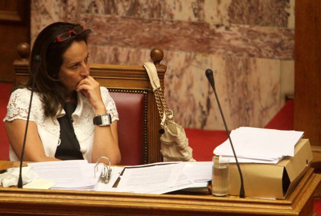 Με συναίνεση ψηφίστηκε ο νέος νόμος για τα ΑΕΙ – Τέλος εποχής για το άσυλο