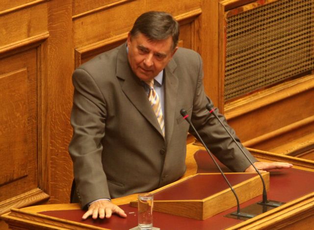 Αιχμές από τον Γ.Καρατζαφέρη προς υπουργείο Παιδείας και ΝΔ για το νόμο-πλαίσιο