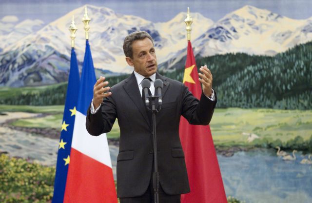 Εμπιστοσύνη στο ευρώ, ανησυχία για την κρίση χρέους εκφράζει η Κίνα