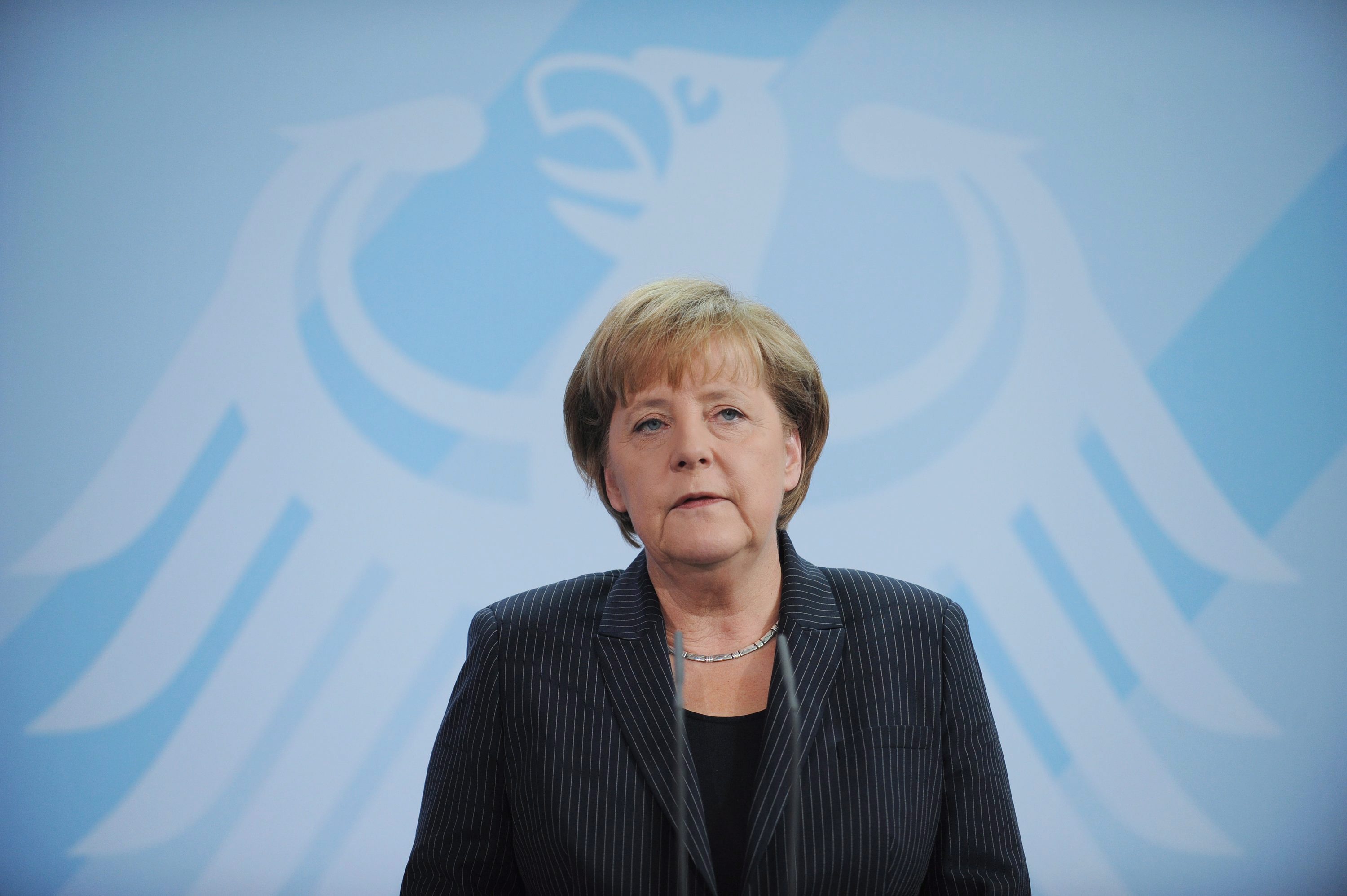 «Γκρίνια» στο κόμμα της Μέρκελ για τους χειρισμούς της στη Σύνοδο της Ευρωζώνης