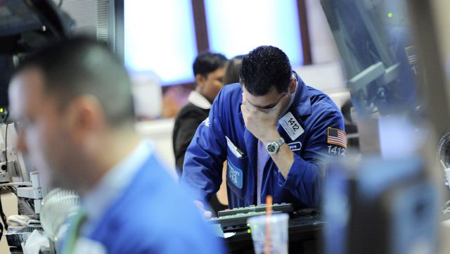 Βαθύ κόκκινο ξανά στη Wall Street και στις ευρωπαϊκές αγορές