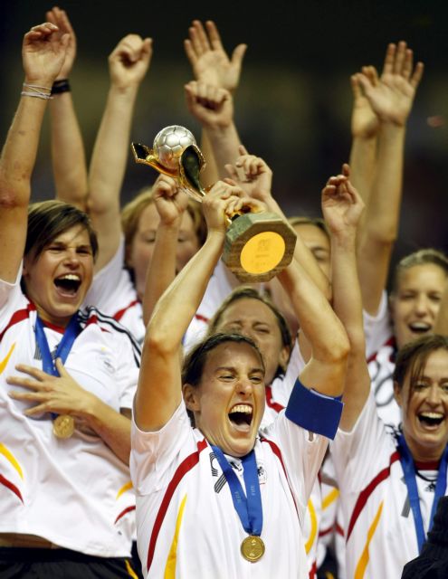 Κρέμασε τα παπούτσια της η Μπρίγκιτ Πριντς