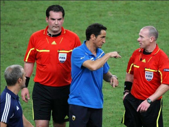 Ο Χιμένεθ θέλει την ΑΕΚ του β’ ημιχρόνου και ο Αδαμίδης τα έσοδα