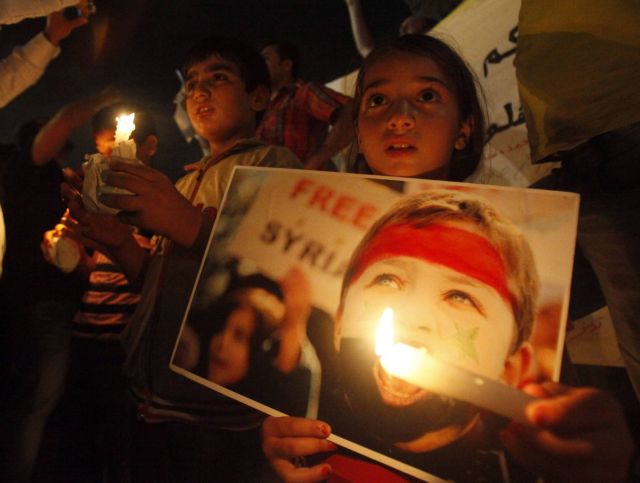 Στρατιωτική επιχείρηση στα σύνορα Συρίας-Τουρκίας την ώρα της συνάντησης Άσαντ με Νταβούτογλου