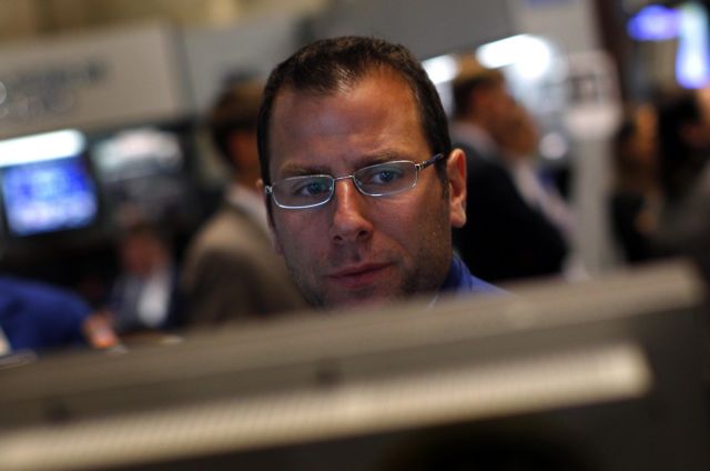 Σε αρνητικό έδαφος το Χρηματιστήριο της Αθήνας τη Δευτέρα