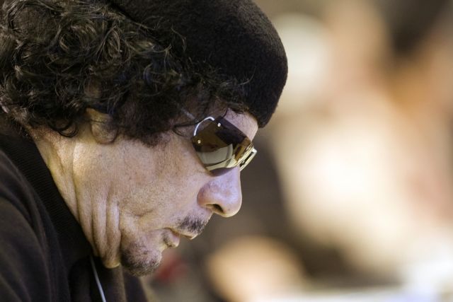 Απεγνωσμένος ο Καντάφι να σώσει το καθεστώς, αποκαλύπτουν μυστικά έγγραφα