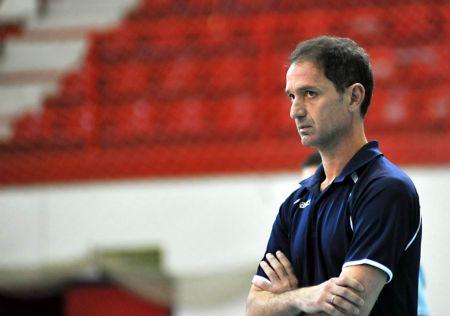 «Χώρισαν» Ολυμπιακός και Νικολάκης