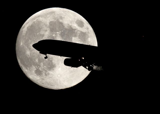 Σε κίνδυνο για τις πτήσεις τείνουν να εξελιχθούν τα καταδεικτικά λέιζερ