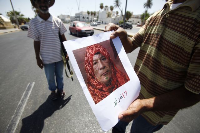Την έκδοση της οικογένειας του Καντάφι ζητούν οι Λίβυοι εξεγερμένοι από την Αλγερία
