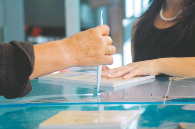 Δημοψήφισμα έως το τέλος του έτους θέλει η κυβέρνηση