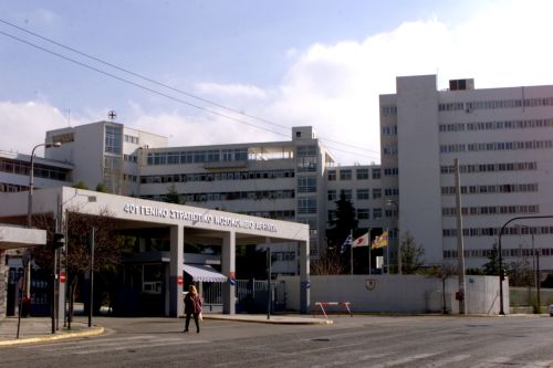 Διπλασιάζονται τα κρεβάτια στρατιωτικών νοσοκομείων που διατίθενται σε πολίτες