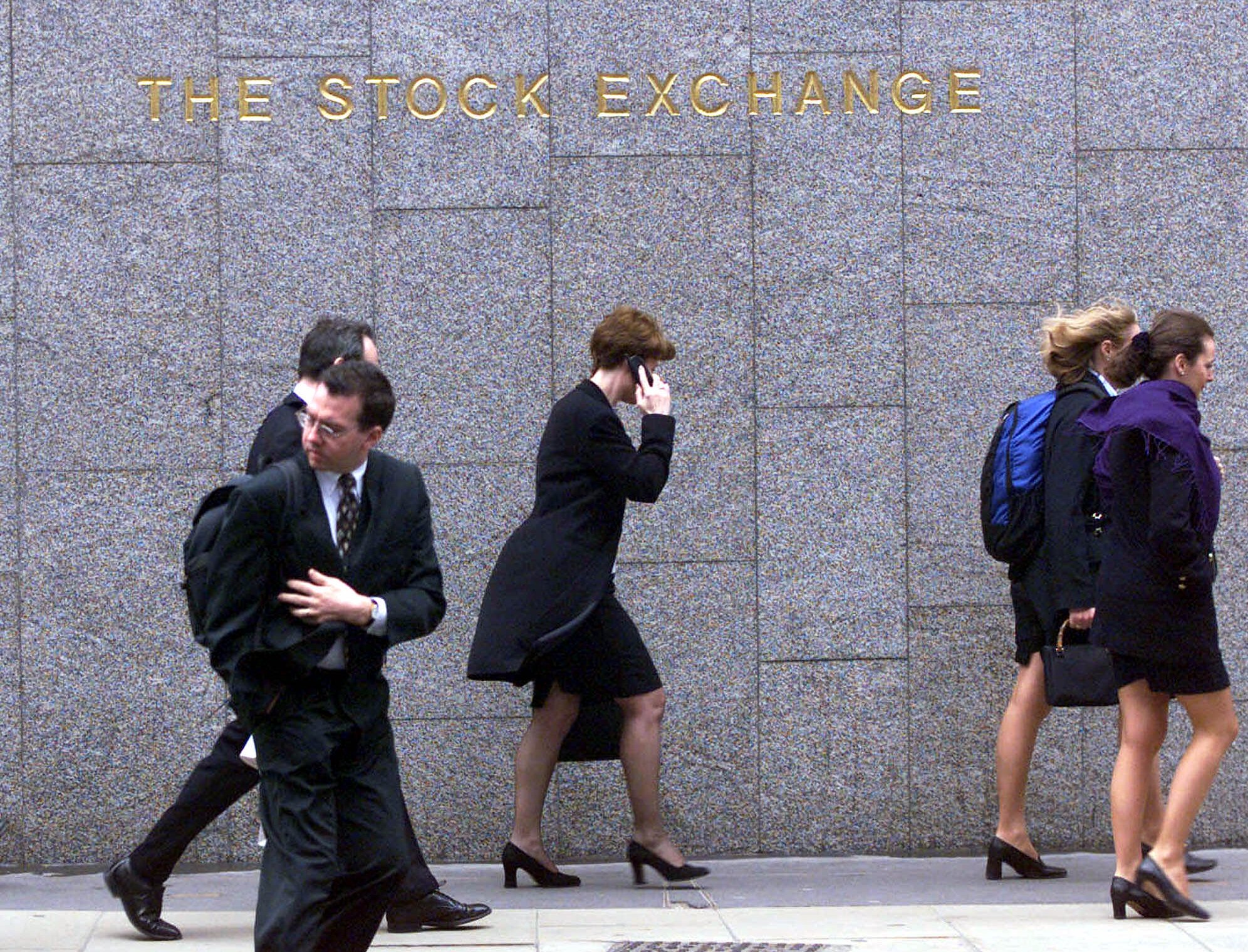 Nευρικότητα τη Δευτέρα στα ευρωπαϊκά χρηματιστήρια