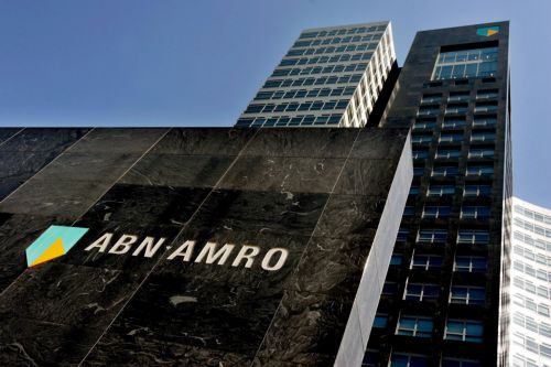 Ο όμιλος ABN Amro μειώνει κατά σχεδόν 2.500 τις θέσεις εργασίας ως το 2014