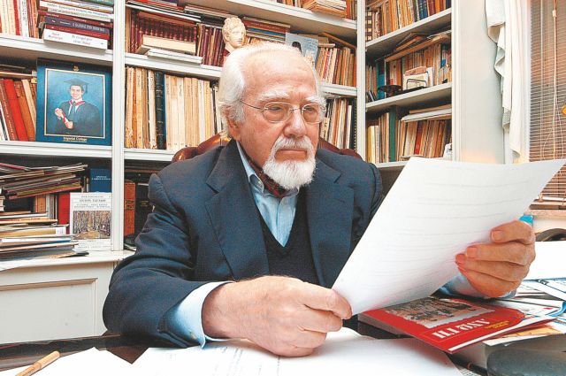 Φίλοι, συνάδελφοί του και εκπρόσωποι του πολιτικού κόσμου στο στερνό αντίο στον Λυκούργο Καλλέργη