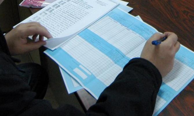 Δεν τίθεται θέμα μη είσπραξης βεβαιωμένων χρεών, λένε οι εφοριακοί