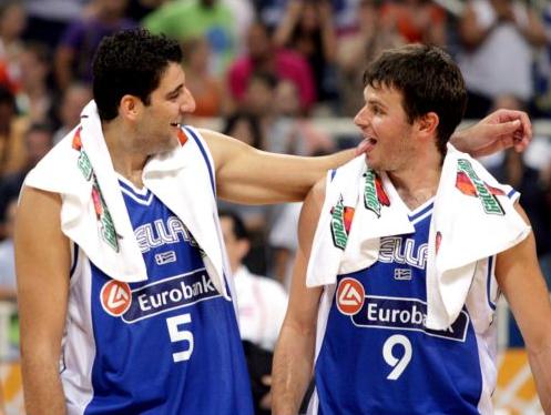 Μπουρούσης – Φώτσης για το κοινό μέλλον τους στην Αρμάνι