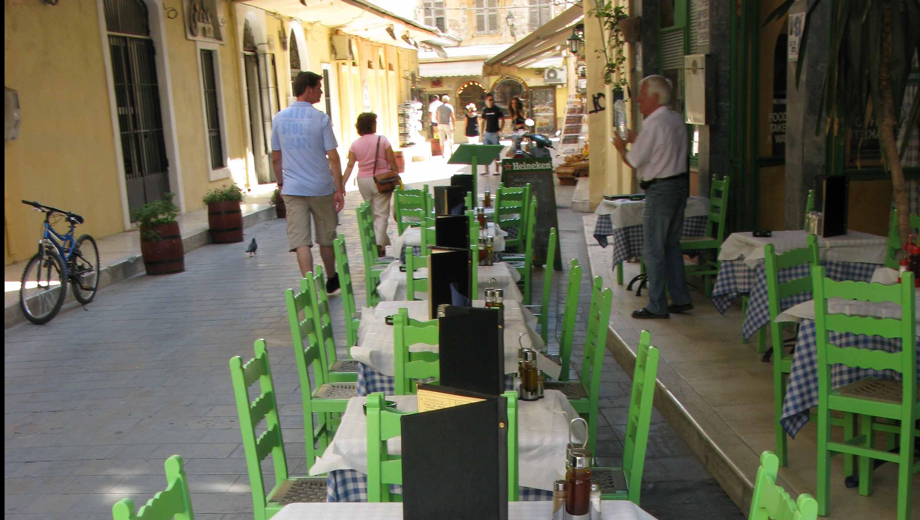 Στάση πληρωμών προς το Δημόσιο από τους εστιάτορες μέχρι την άρση της απόφασης για ΦΠΑ 23%