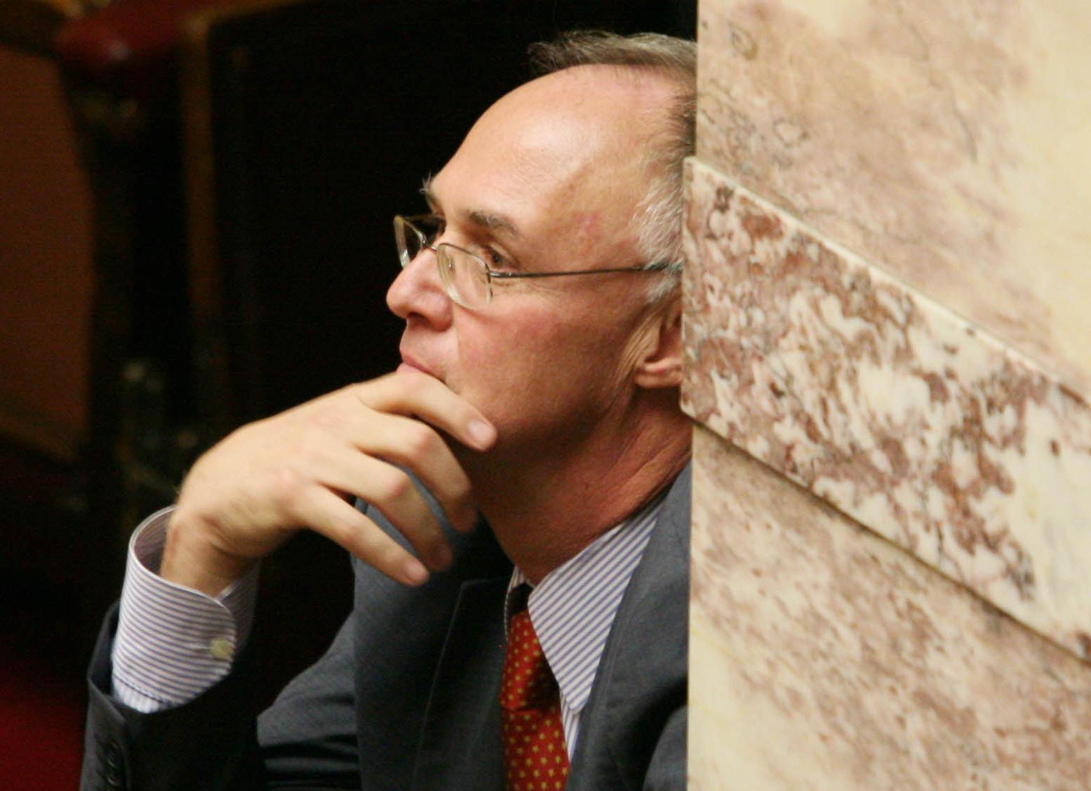 Επανέρχεται ο Π.Δούκας στο θέμα των επιστολών του προς τον Κ.Καραμανλή