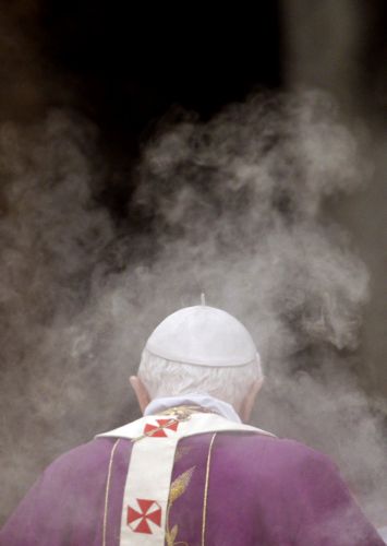 Η Ισπανία της κρίσης αντιδρά στην πολυδάπανη επίσκεψη του Πάπα