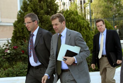 Διαπραγματεύσεις με την τρόικα ξεκινά η κυβέρνηση με το βλέμμα στη φορολογία