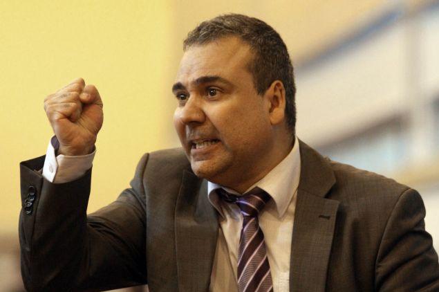 Την απόκτηση του Χολ ανακοίνωσε ο Ηλυσιακός