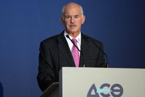 Φωτιές άναψε στο ΠΑΣΟΚ η πληροφορία για αναβολή της ομιλίας Παπανδρέου στη ΔΕΘ