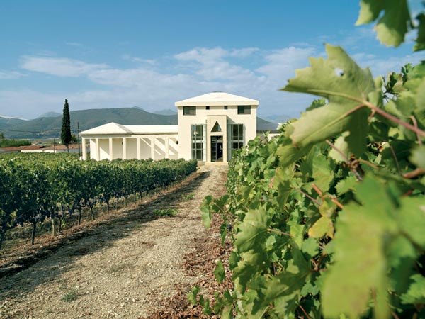 Κτήμα Νέμειον: Επισκεφθείτε το μοναδικό ισοβαρικό οινοποιείο στην Ελλάδα