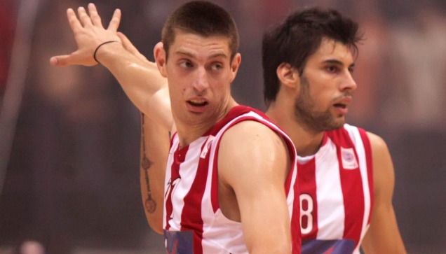 Ανανέωσε με μειωμένες αποδοχές ο Πελεκάνος