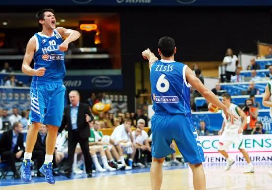 «Πάρτι», πανηγυρισμοί και… προσγείωση στα αποδυτήρια της Εθνικής!