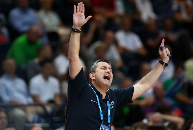 Υπόσχεση Ζούρου: «Έχουμε χημεία, παίζουμε άμυνα, θα φτιάξουμε ομάδα…»