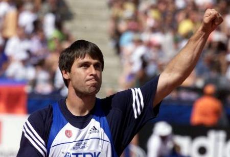 Και ο Πιτκαμάκι στην dream team ακοντισμού του Ζελέζνι