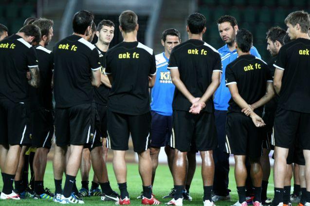 Η ΑΕΚ περιμένει τον Νοτιά και ελπίζει στην ΕΠΟ