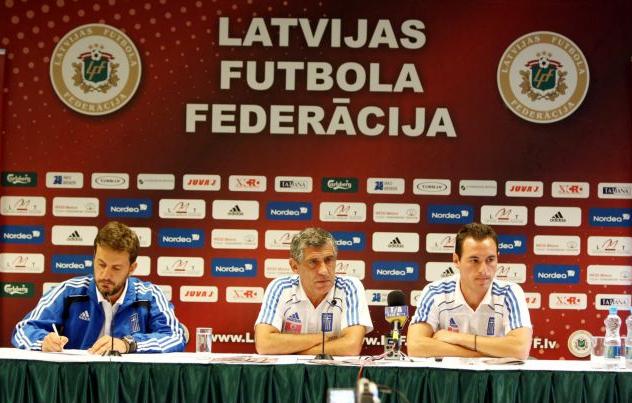 «Πάμε για τη νίκη, χωρίς δικαιολογίες για απουσίες», το μήνυμα του Σάντος