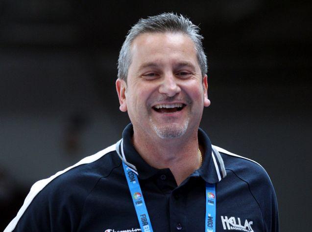 «Συγκέντρωση και καλή δουλειά στην άμυνα» ζήτησε ο Ζούρος