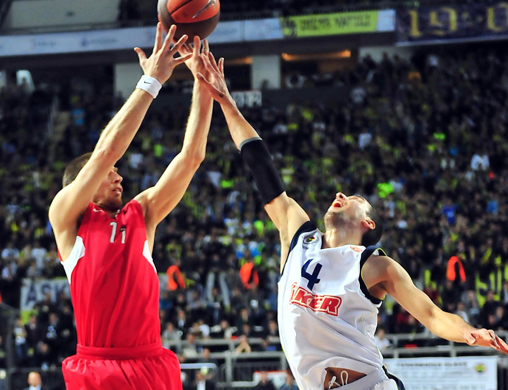 Ο Ολυμπιακός νίκησε την Παρτιζάν στον «μικρό τελικό» του Κάλιαρι