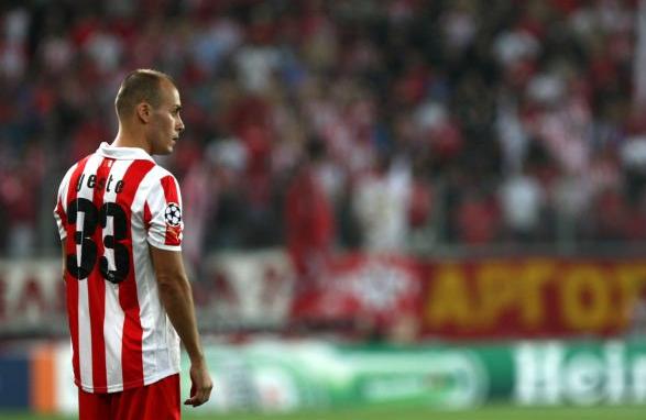 Χωρίς Γέστε και Μανιάτη «πετάει» ο Ολυμπιακός για Λονδίνο