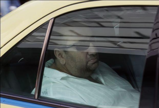 «Καθ’οδόν» (;) το πληρεξούσιο του πρίγκιπα και ο Γκέντο