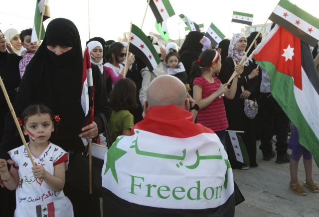 Δεκάδες οι νεκροί από νέα αιματηρά επεισόδια σε πόλεις της Συρίας