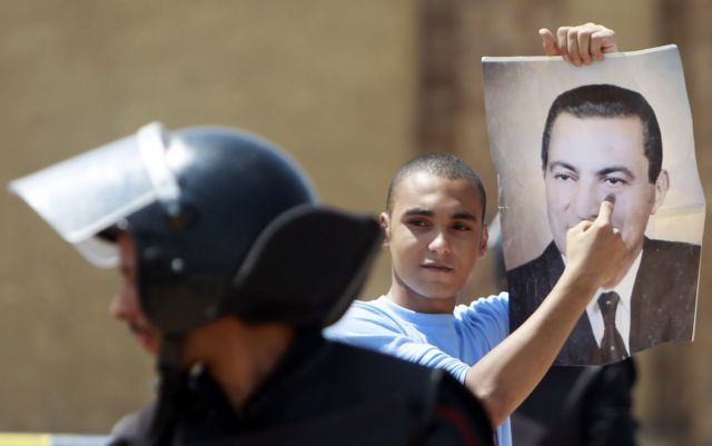 Στη δίκη Μουμπάρακ καταθέτει ο πρώην αντιπρόεδρος της Αιγύπτου