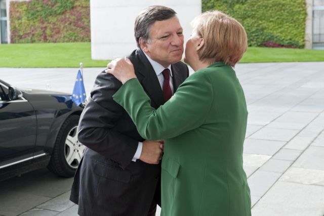 Η Κομισιόν τονίζει ότι δεν επεξεργάζεται σενάριο για ενδεχόμενη πτώχευση της Ελλάδας