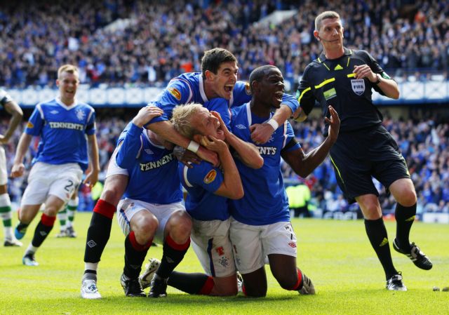 Οι Ρέιντζερς πήραν με ανατροπή το ντέρμπι από τη Σέλτικ με 4-2