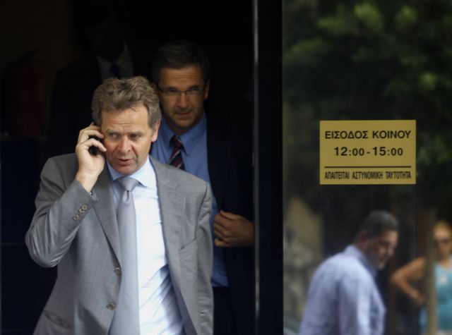 Προσωρινή η αποχώρηση, επιβεβαιώνει η τρόικα, επιστροφή στα μέσα Σεπτεμβρίου